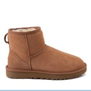 Womens UGG Classic II Mini Boot - Chestnut size 6